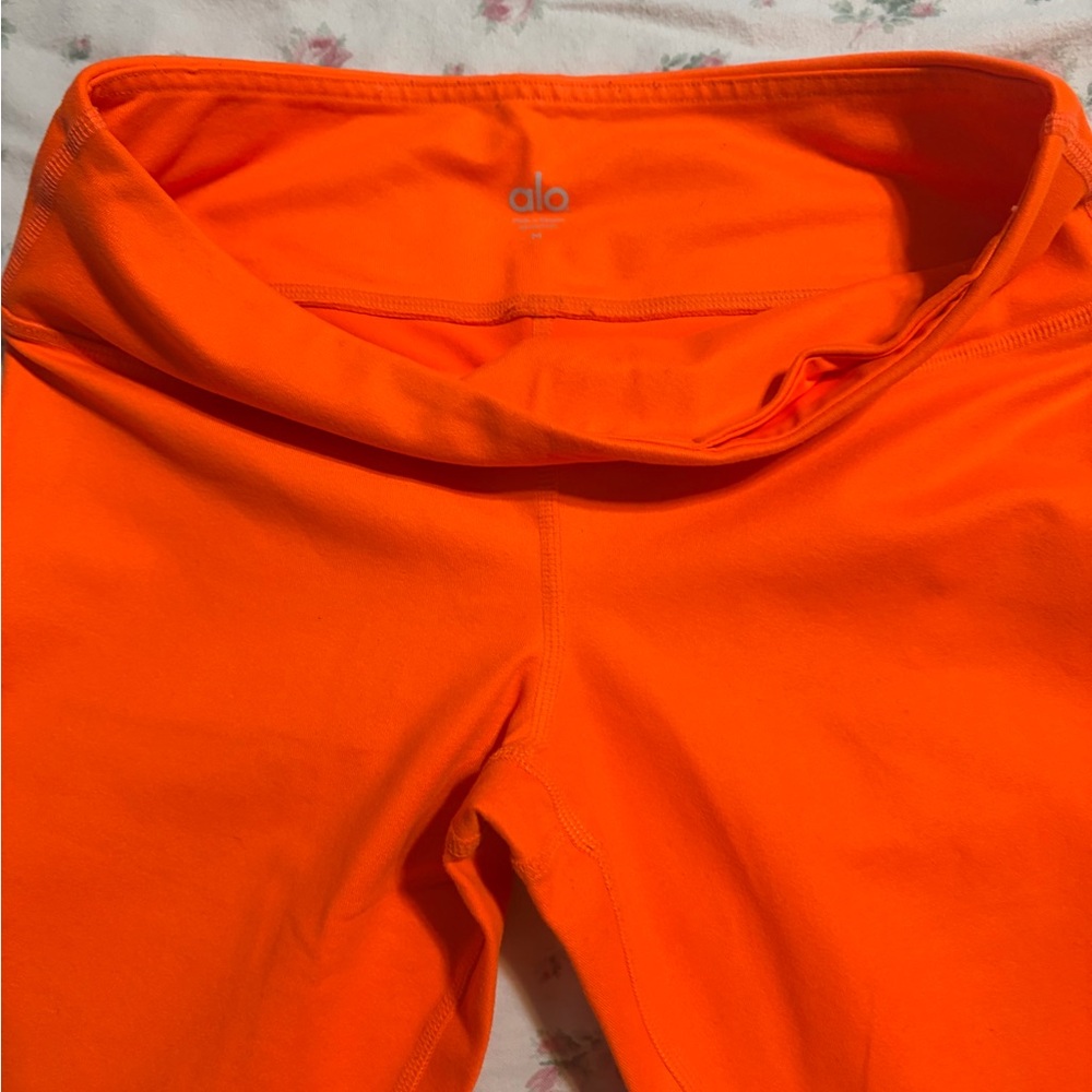 ALO Yoga High-Waist Leggings in Bright Orange